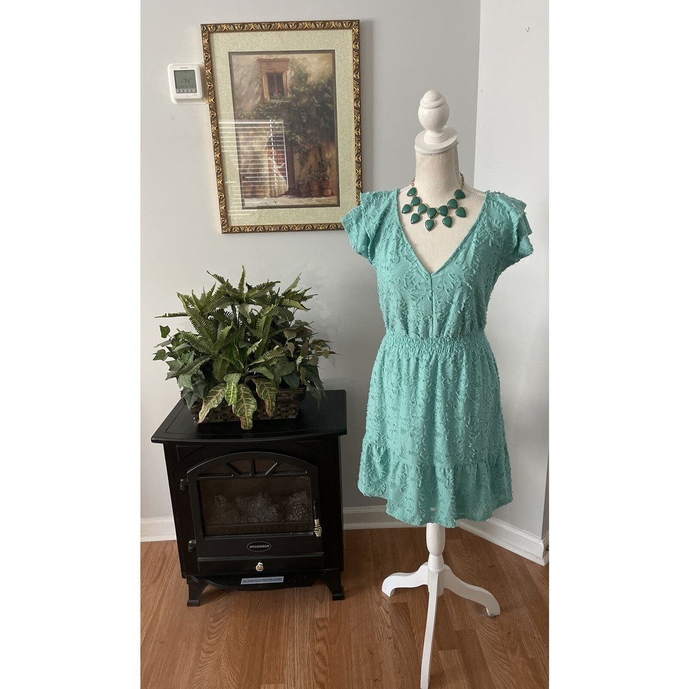 LC Lauren Conrad Small Valez Aqua FLORAL‎ FRINGE RUFFLE TIE BACK V-NECK DRESS